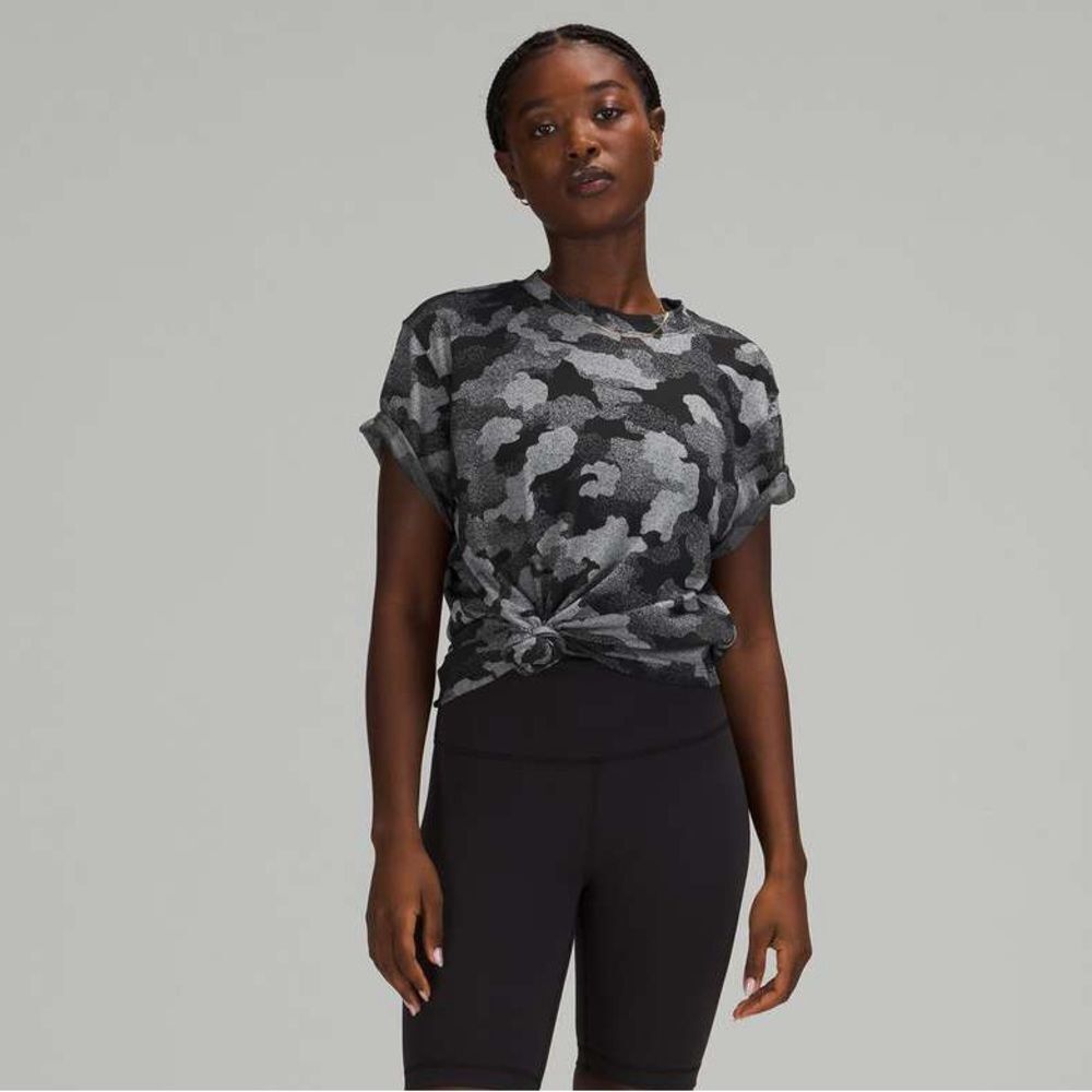 Lululemon All Yours Short Sleeve Training Tee Speckle Camo Black & Gray 6